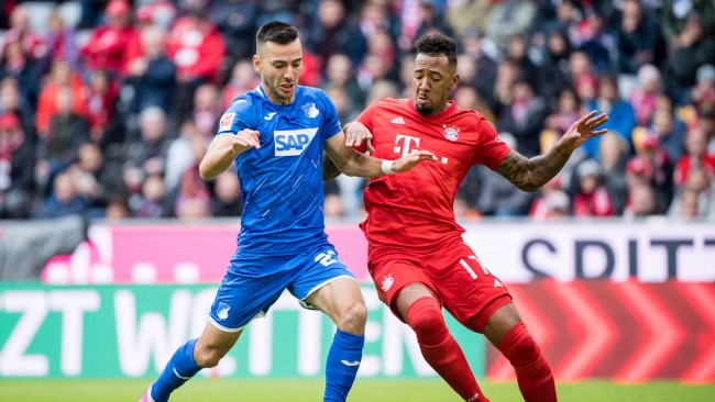 何会对执教 何会对执教