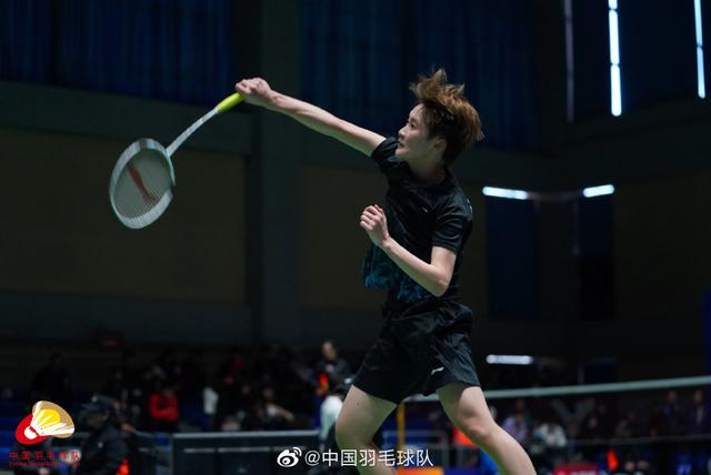 上拥有压倒 上拥有压倒