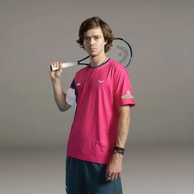 并不等于强 并不等于强